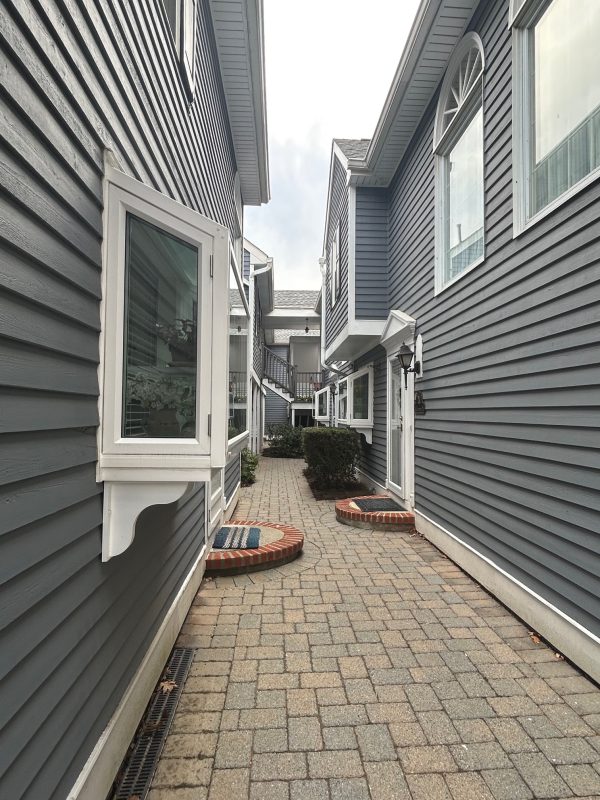 Garden Windows - Image 8